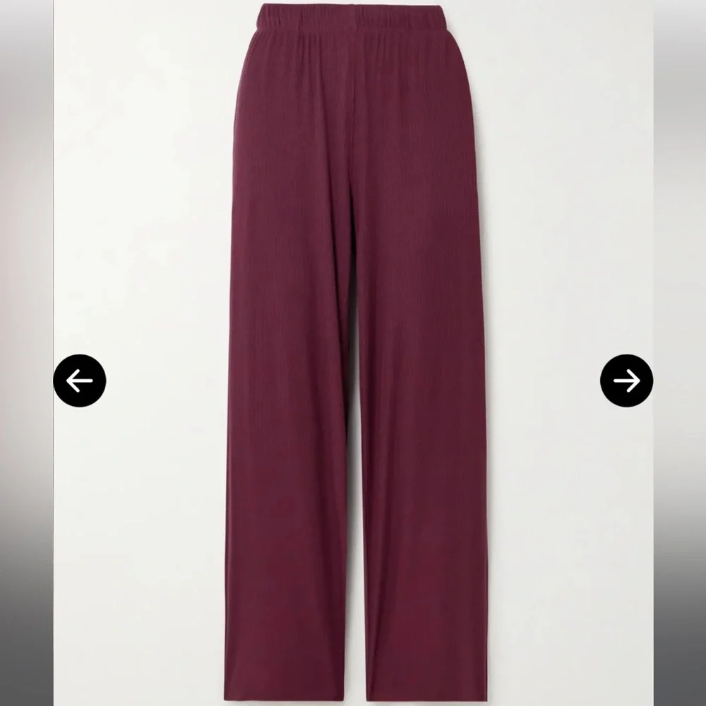 Skims burgundy draw string pant set - Picture 3 of 3